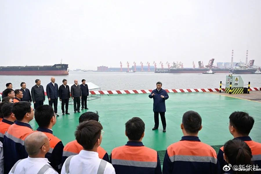 习近平总书记考察黄骅港煤炭港区(图4) 4.jpg