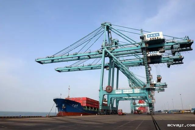 习近平总书记考察黄骅港煤炭港区(图6) 微信图片_20230512164524.jpg