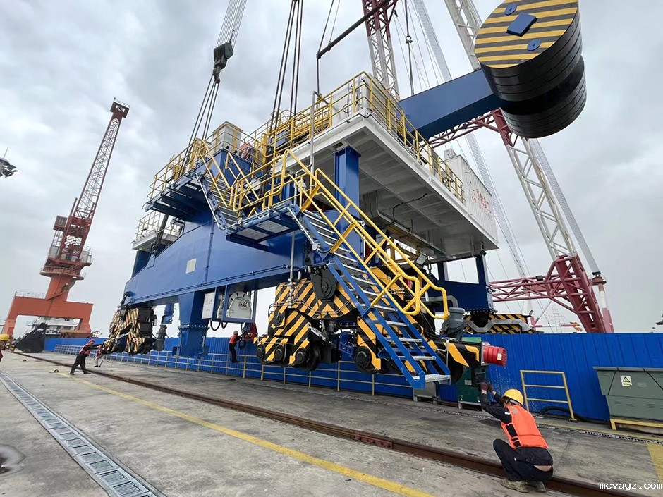 镇江市首台煤炭螺旋卸船机投产使用(图2) 0dfee2dfd0d93e9c4be1a32d1d7e1c6.jpg